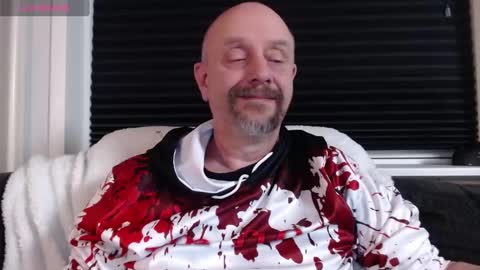 MrLazy online show from December 2024 01:47:01 AM