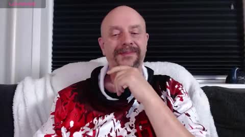 MrLazy online show from December 2024 06:10:02 PM