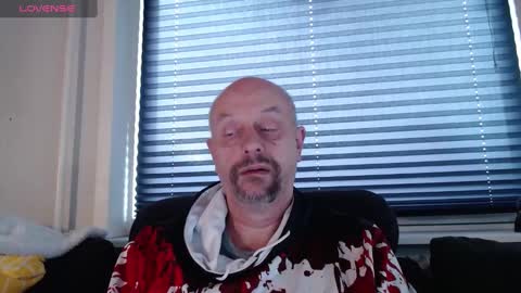 MrLazy online show from February 2025 11:31:01 AM