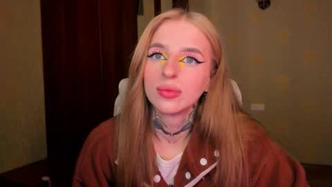 Julia online show from October 2025 05:27:01 AM