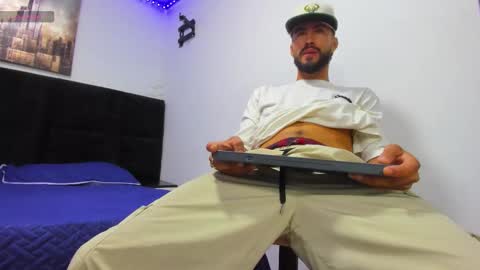 harold_999 online show from October 2025 04:01:01 AM