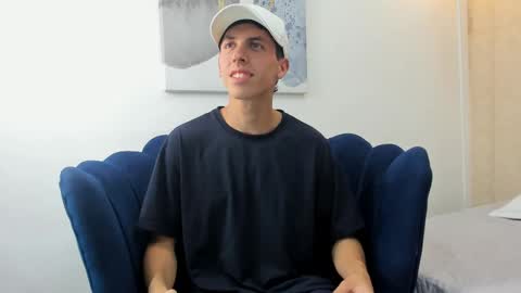 Snapshot of harry_klein chatting on October 2025 08:27:02 PM H K online show from October 2025 08:27:02 PM