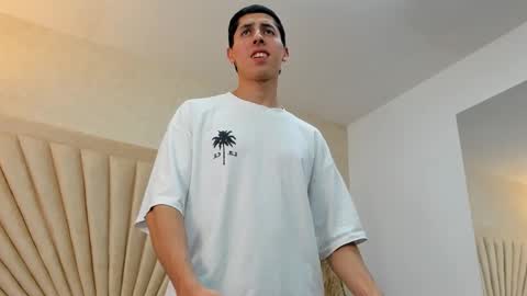 Snapshot of harry_klein chatting on October 2025 08:39:01 PM H K online show from October 2025 08:39:01 PM