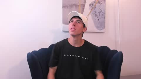 Snapshot of harry_klein chatting on October 2025 03:06:01 AM H K online show from October 2025 03:06:01 AM