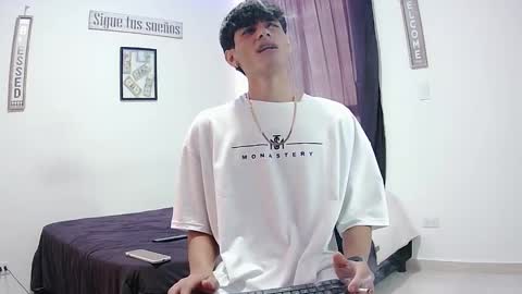 harry thomson online show from November 2025 06:46:02 PM