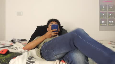 Snapshot of harrytwink18 chatting on December 2024 04:43:01 PM HARRY online show from December 2024 04:43:01 PM