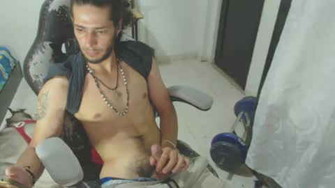 Snapshot of hasani_savala chatting on October 2025 05:06:01 AM Hasani online show from October 2025 05:06:01 AM