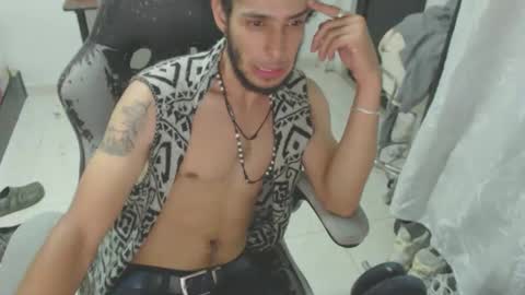 Snapshot of hasani_savala chatting on October 2025 04:18:02 AM Hasani online show from October 2025 04:18:02 AM