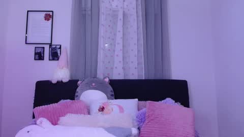 petunia  online show from January 2025 07:46:02 AM