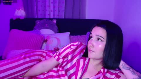 petunia  online show from January 2025 08:19:02 PM