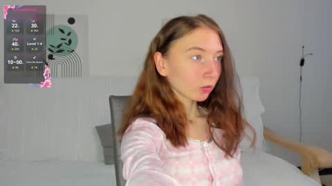 Lola online show from November 2025 08:13:02 AM