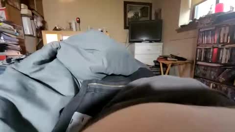 hawkfan1888 online show from October 2025 05:13:02 PM