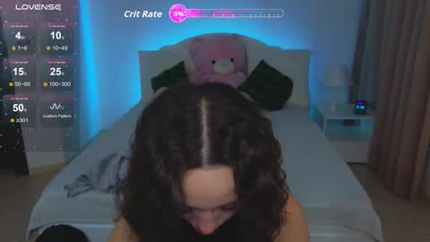 Hayle online show from October 2025 02:11:01 AM