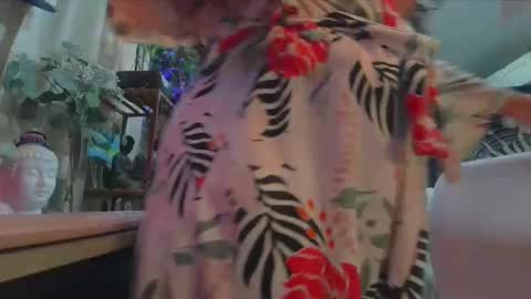 Hazel online show from October 2025 12:39:02 PM