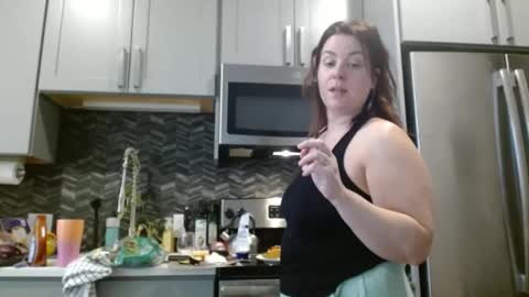 Hazel online show from February 2025 10:39:02 PM