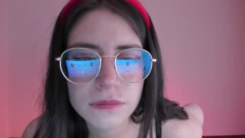 HazelKush online show from October 2025 07:07:02 PM