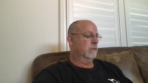 Snapshot of hdeuce22 chatting on October 2025 04:40:01 PM Hdeuce22 online show from October 2025 04:40:01 PM