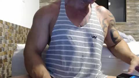 Snapshot of healedcarioca chatting on January 2025 12:06:01 AM Brazilian bigdick online show from January 2025 12:06:01 AM