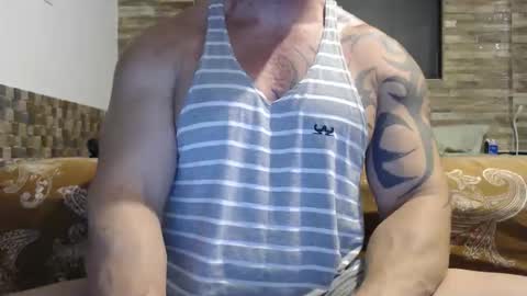 Snapshot of healedcarioca chatting on October 2025 01:36:02 AM Brazilian bigdick online show from October 2025 01:36:02 AM