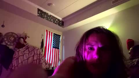 heatskii online show from November 2025 04:01:02 AM