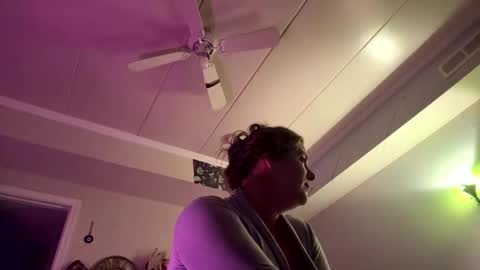 heatskii online show from November 2025 02:45:02 AM