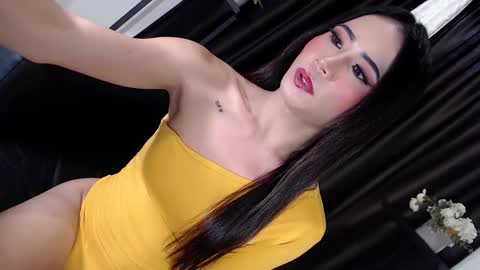 Snapshot of heavenlycum69_mickey chatting on December 2024 06:53:01 AM Mickey online show from December 2024 06:53:01 AM