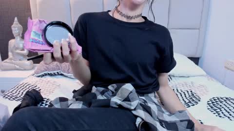 Keira Hecate online show from December 2024 07:03:01 PM