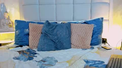 Snapshot of hecate1_ chatting on October 2025 10:44:01 PM Keira Hecate online show from October 2025 10:44:01 PM