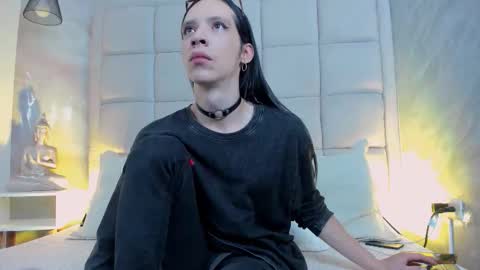 Snapshot of hecate1_ chatting on November 2025 08:30:01 PM Keira Hecate online show from November 2025 08:30:01 PM