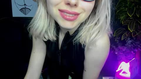 Heidi online show from February 2025 01:51:02 PM