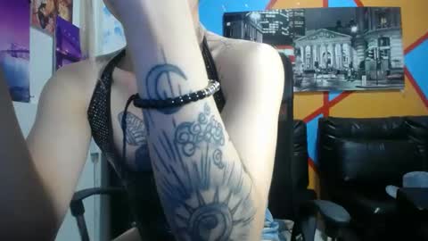 Snapshot of heidy_sumers chatting on February 2025 08:53:02 PM Heidy Sumers online show from February 2025 08:53:02 PM