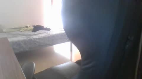 heitorcp1 online show from October 2025 01:31:02 PM