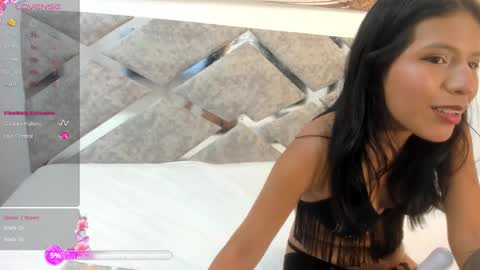 hellen online show from November 2025 01:05:01 AM