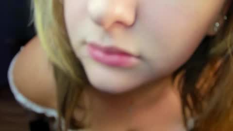 Helen Elliot online show from September 2025 06:07:01 AM
