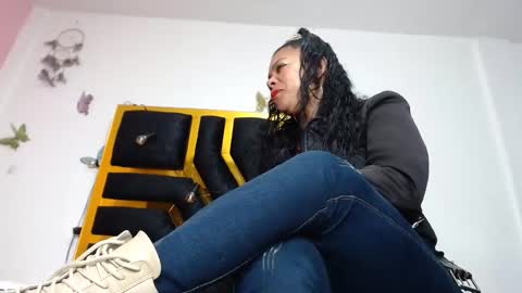 helenahotwet online show from December 2024 01:17:02 PM