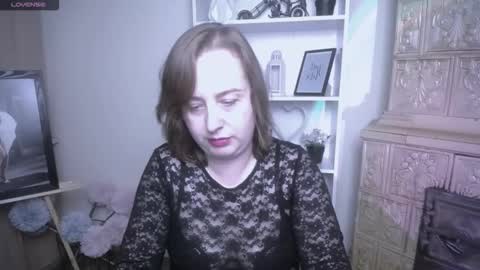 Helen online show from November 2025 08:02:02 AM