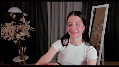 Helen online show from January 2025 01:00:01 AM