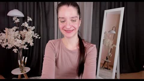 Helen online show from January 2025 04:58:02 AM
