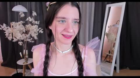 Helen online show from February 2025 06:37:02 AM
