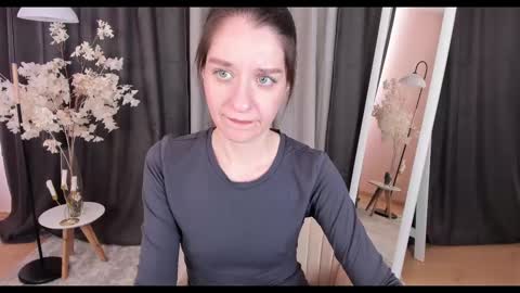 Helen online show from February 2025 05:34:02 AM