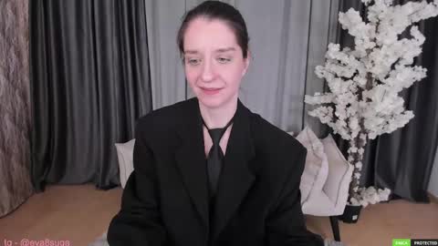 Helen online show from March 2025 12:15:02 PM