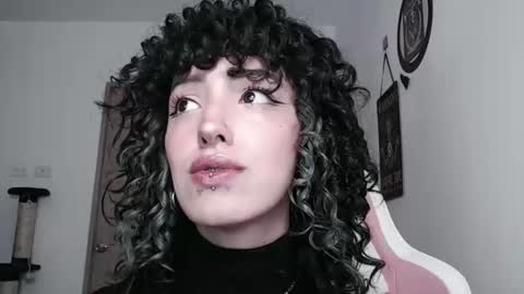 Snapshot of hell_666_xxx chatting on January 2025 08:27:01 PM cher online show from January 2025 08:27:01 PM