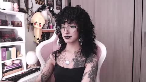 Snapshot of hell_666_xxx chatting on September 2025 12:23:02 AM cher online show from September 2025 12:23:02 AM