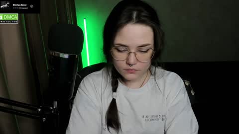 Red online show from December 2024 07:21:01 PM