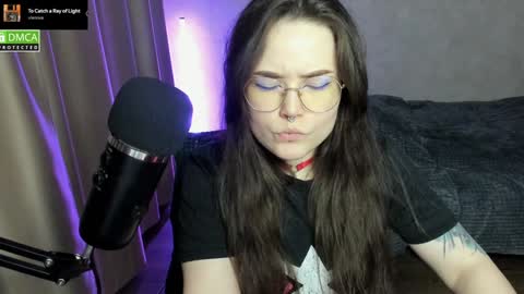 Red online show from December 2024 11:49:02 PM