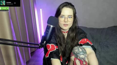 Red online show from March 2025 09:04:02 PM