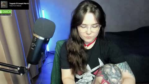 Red online show from September 2025 06:31:01 PM