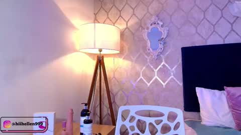 Hellen  online show from September 2025 07:27:01 PM