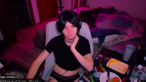 Snapshot of hellfire_girl chatting on November 2025 02:11:02 AM Hayley online show from November 2025 02:11:02 AM