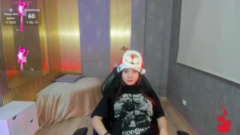 Hemmy  online show from December 2025 03:13:02 AM